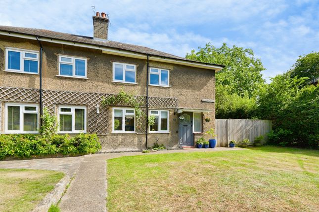 3 bed property, in Addington Village Road, £500,000