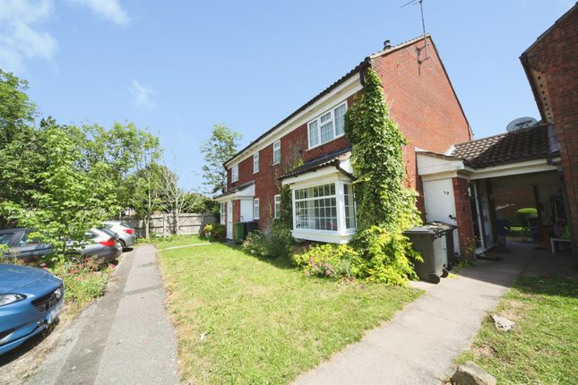 1 bed property, in Howard Close, £185,000