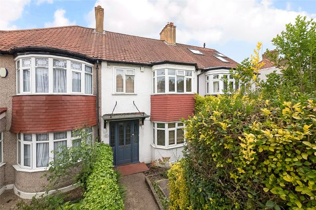 3 bed property, in Covington Way, £580,000