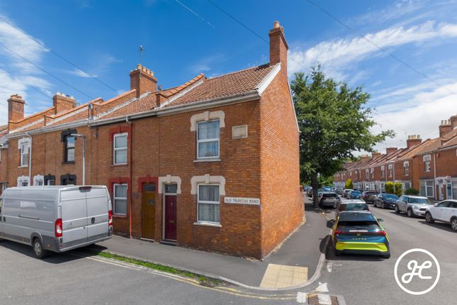 2 bed property, in Old Taunton Road, £165,000