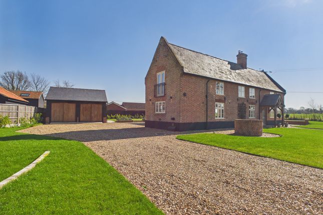 4 bed property, in Ilketshall St. Andrew, £950,000