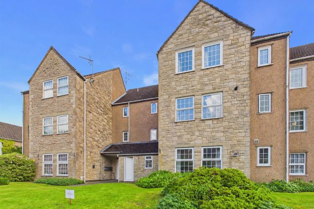 2 bed property, in Coleford, £115,000