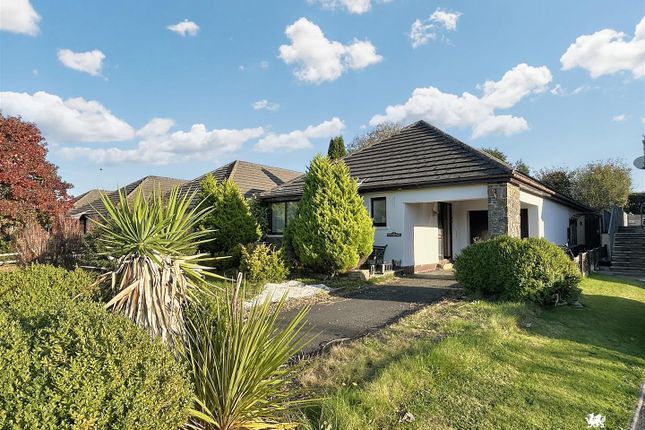 3 bed property, in Dol Y Dderwen, £239,500