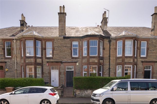 3 bed property, in Seaforth Drive, £645,000