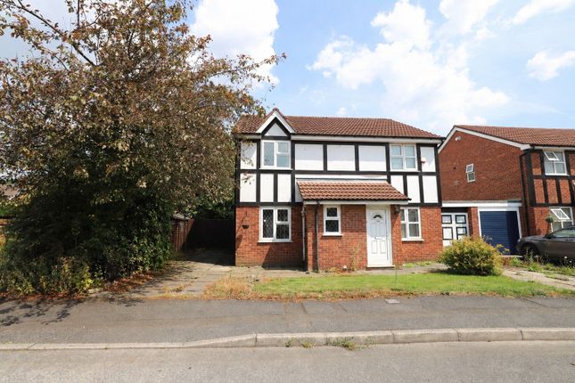 2 bed property, in Whitefield Road, £185,000