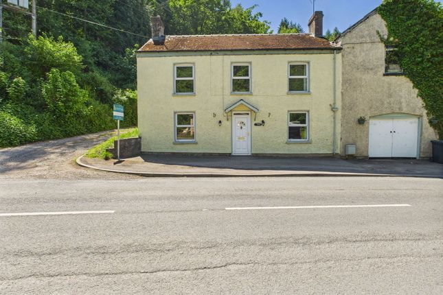 4 bed property, in Upper Lydbrook, £315,000