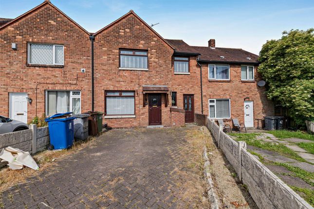 3 bed property, in Beverley Road, £140,000