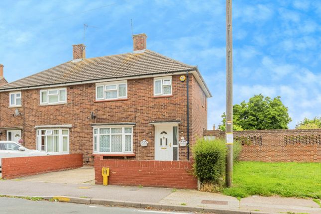 3 bed property, in Acacia Avenue, £270,000