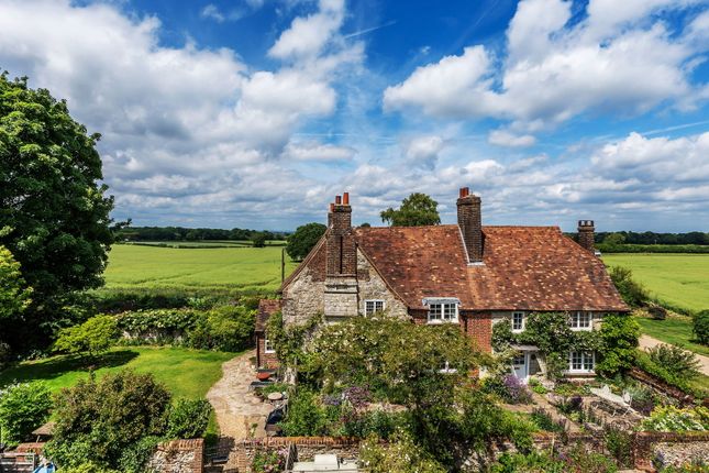 7 bed property, in Chaldon, £1,850,000