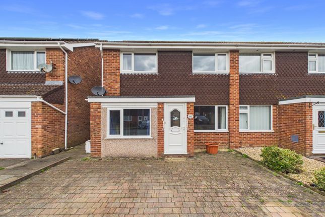 4 bed property, in Teal Close, £265,000