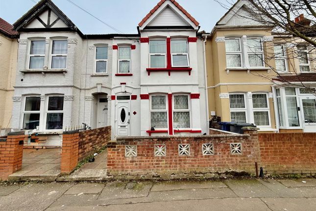 4 bed property, in Hambrough Road, £485,000