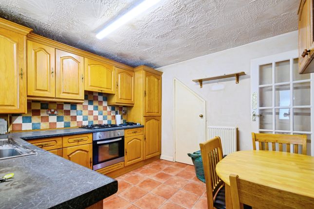 2 bed property, in Nandywell, £195,000