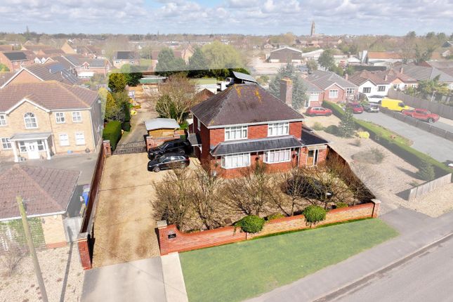 4 bed property, in Wyberton West Road, £495,000