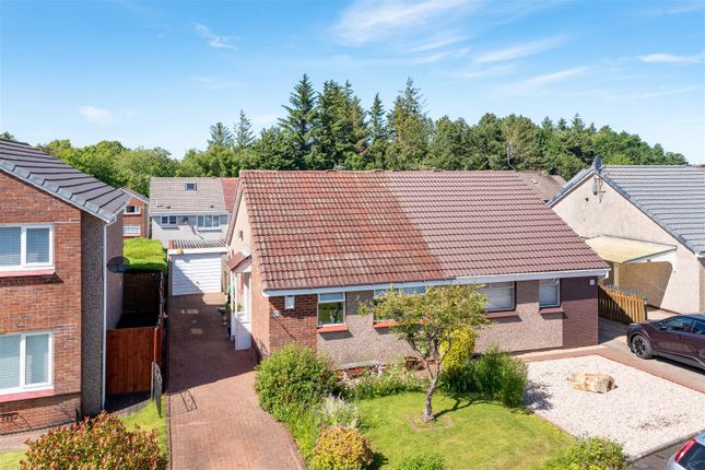 3 bed property, in Kirkhill Avenue, £190,000