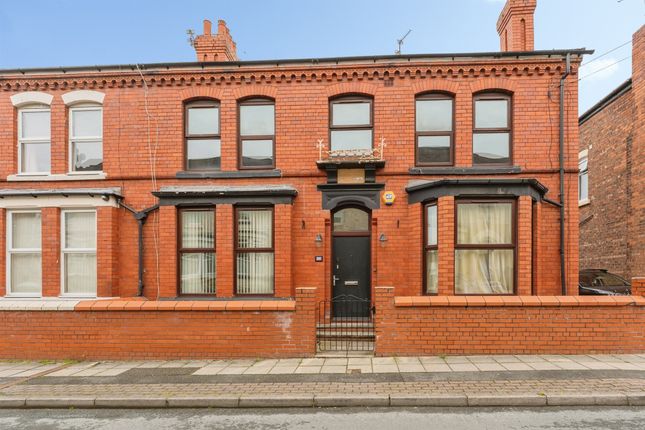 4 bed property, in Haddon Road, £210,000