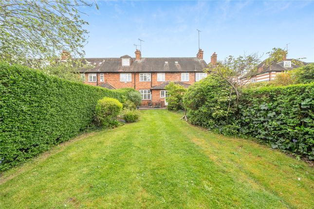 3 bed property, in Brentham Way, £899,950