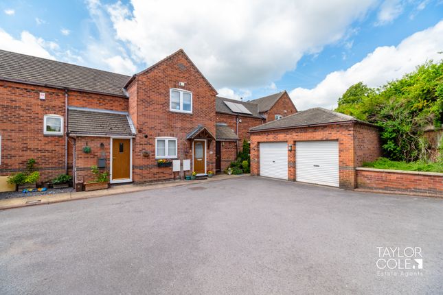 2 bed property, in Daisy Lane, £220,000