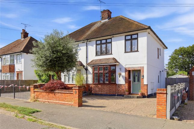 3 bed property, in Westbourne Grove, £500,000