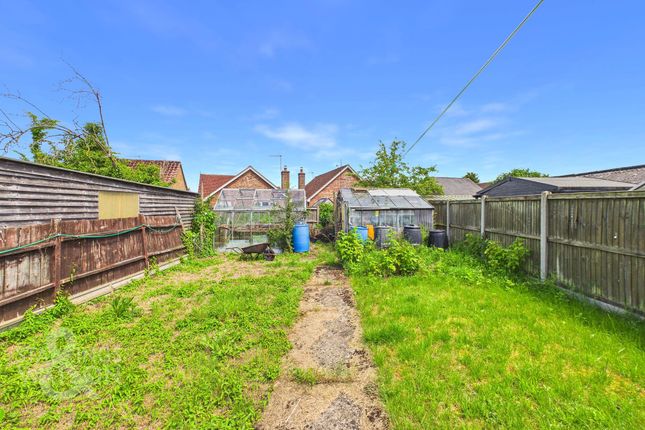 2 bed property, in Shelton Hill, £225,000