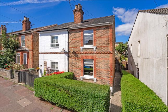 2 bed property, in Silverdale Road, £425,000