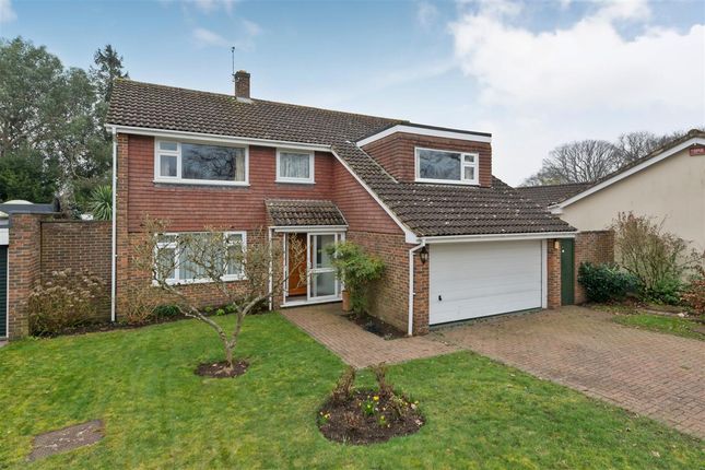 4 bed property, in Oaks Park, £650,000