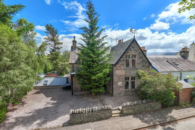 4 bed property, in The River House, £775,000