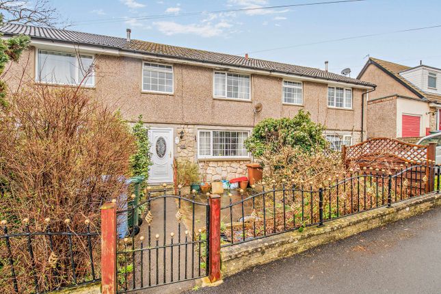 3 bed property, in Moorview Way, £235,000