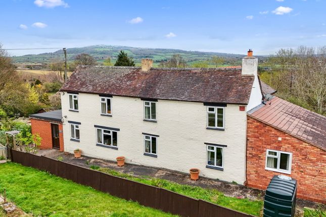4 bed property, in Hillend, £700,000