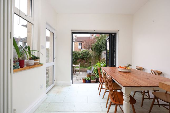 3 bed property, in Olveston Road, £595,000