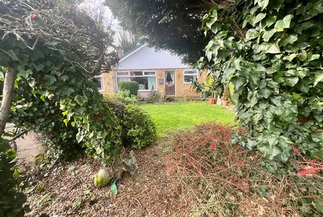 3 bed property, in Devonshire Drive, £350,000