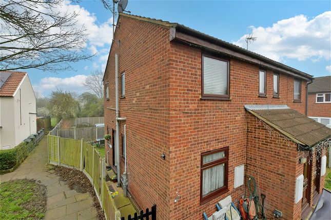 1 bed property, in Bardfield, £90,000
