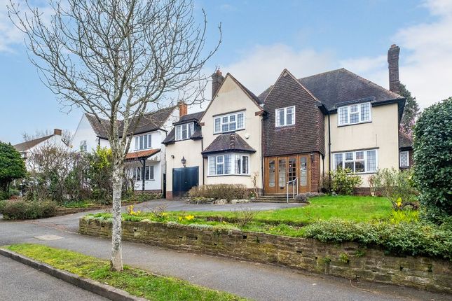 4 bed property, in St. Bernards Road, £725,000