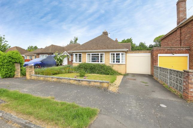 3 bed property, in Mary Armyne Road, £325,000