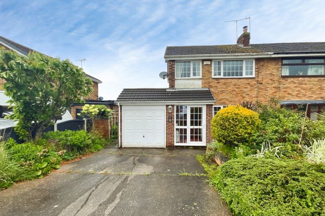 3 bed property, in Birkland Avenue, £200,000