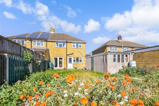 3 bed property, in Springett Way, £350,000