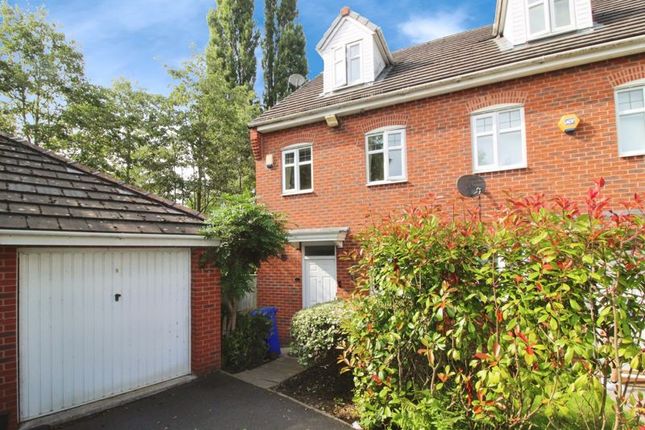 3 bed property, in Roch Bank, £295,000