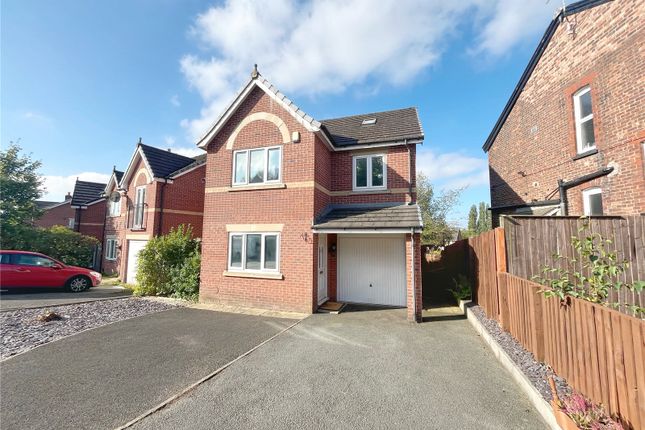 4 bed property, in Hill Lane, £325,000