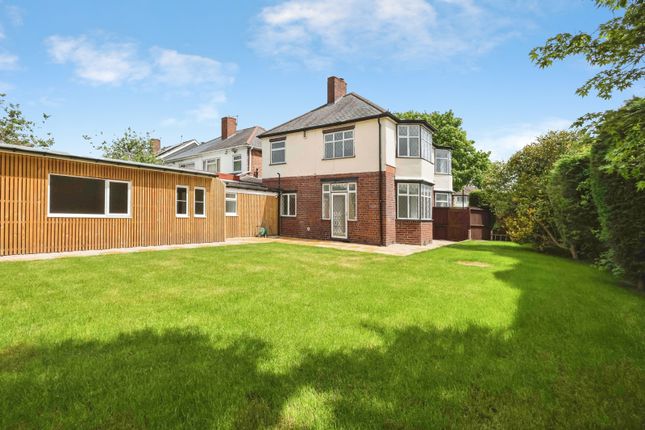 3 bed property, in Bleak Hill Road, £430,000