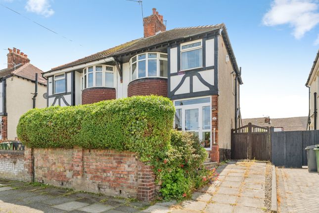 3 bed property, in Hawthorne Road, £210,000