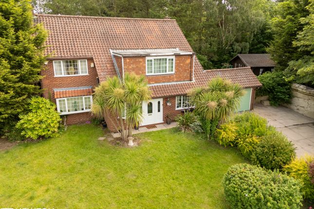 4 bed property, in Chequers Close, £525,000