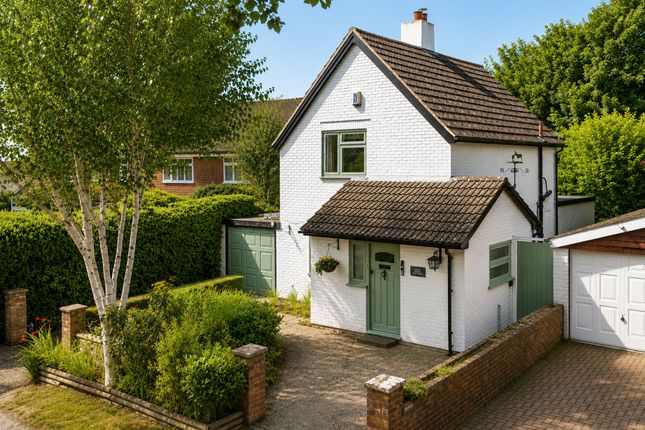 2 bed property, in Luxford Lane, £500,000