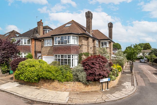 5 bed property, in Stonehill Road, £2,500,000