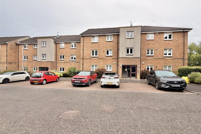 2 bed property, in Cypress Lane, £100,000