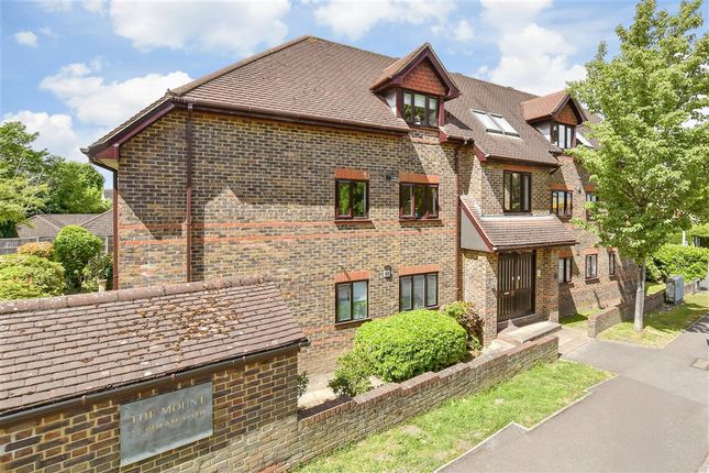 1 bed property, in St. James Road, £260,000