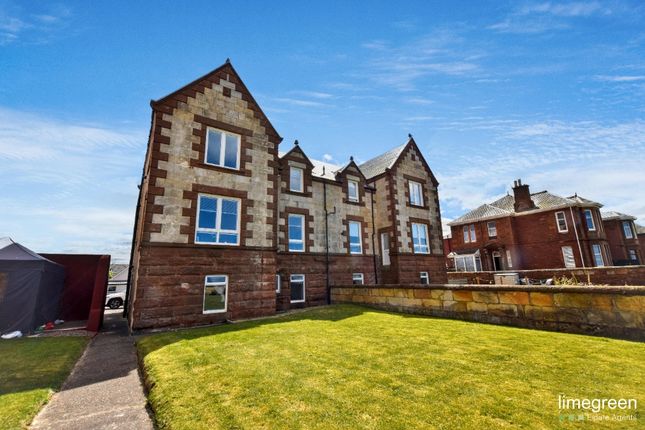 2 bed property, in Marina Road, £185,000
