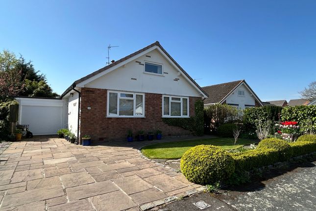 2 bed property, in Lea Avenue, £425,000