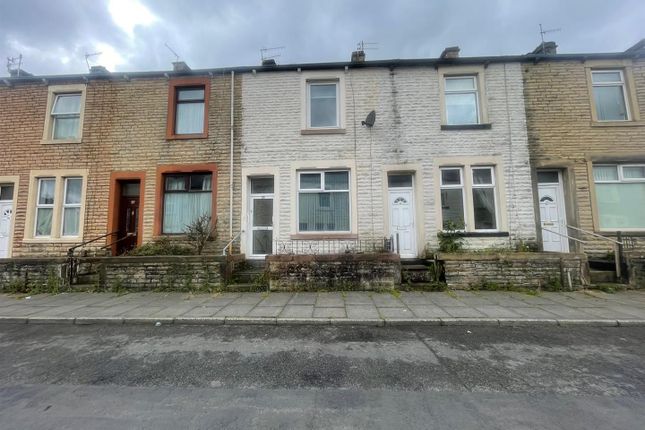 2 bed property, in Dall Street, £89,950