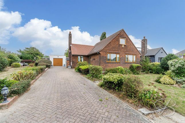 3 bed property, in Shuttlewood Road, £340,000