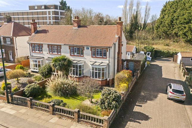 3 bed property, in Little Coates Road, £189,950