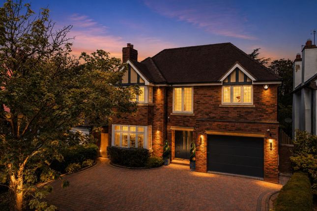 5 bed property, in Avenue Road, £2,000,000